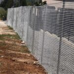 Malla galvanizada en nave industrial